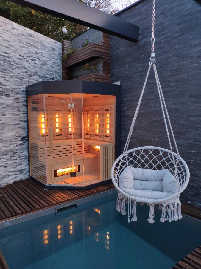 Piscine Chauffee Et Spa Jacuzzi Privatif Terrasse Sans Vis A Vis ,,,Sky House Agen,,, Exterior photo