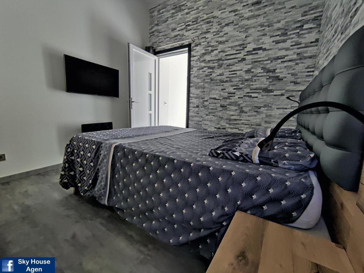Piscine Chauffee Et Spa Jacuzzi Privatif Terrasse Sans Vis A Vis ,,,Sky House Agen,,, Exterior photo